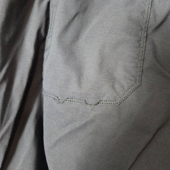 Duluth Trading Co Women's Size 18x29 Dry on the Fly Slim Leg Pants Navy Roll Hem - Picture 6 of 13